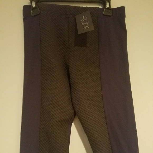 NWT Rune deep purple with black knit leggings - Picture 6 of 6